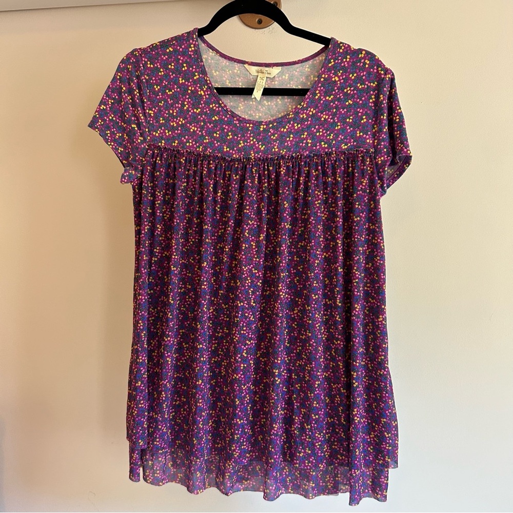Matilda Jane Walking on a Cloud Short Sleeve Top Size Medium Purple with Flowers